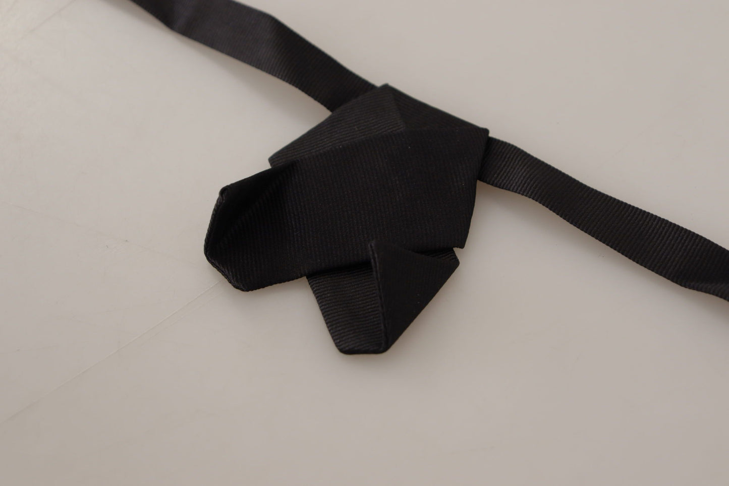 Dolce &amp; Gabbana Elegant Black Silk Bow Tie