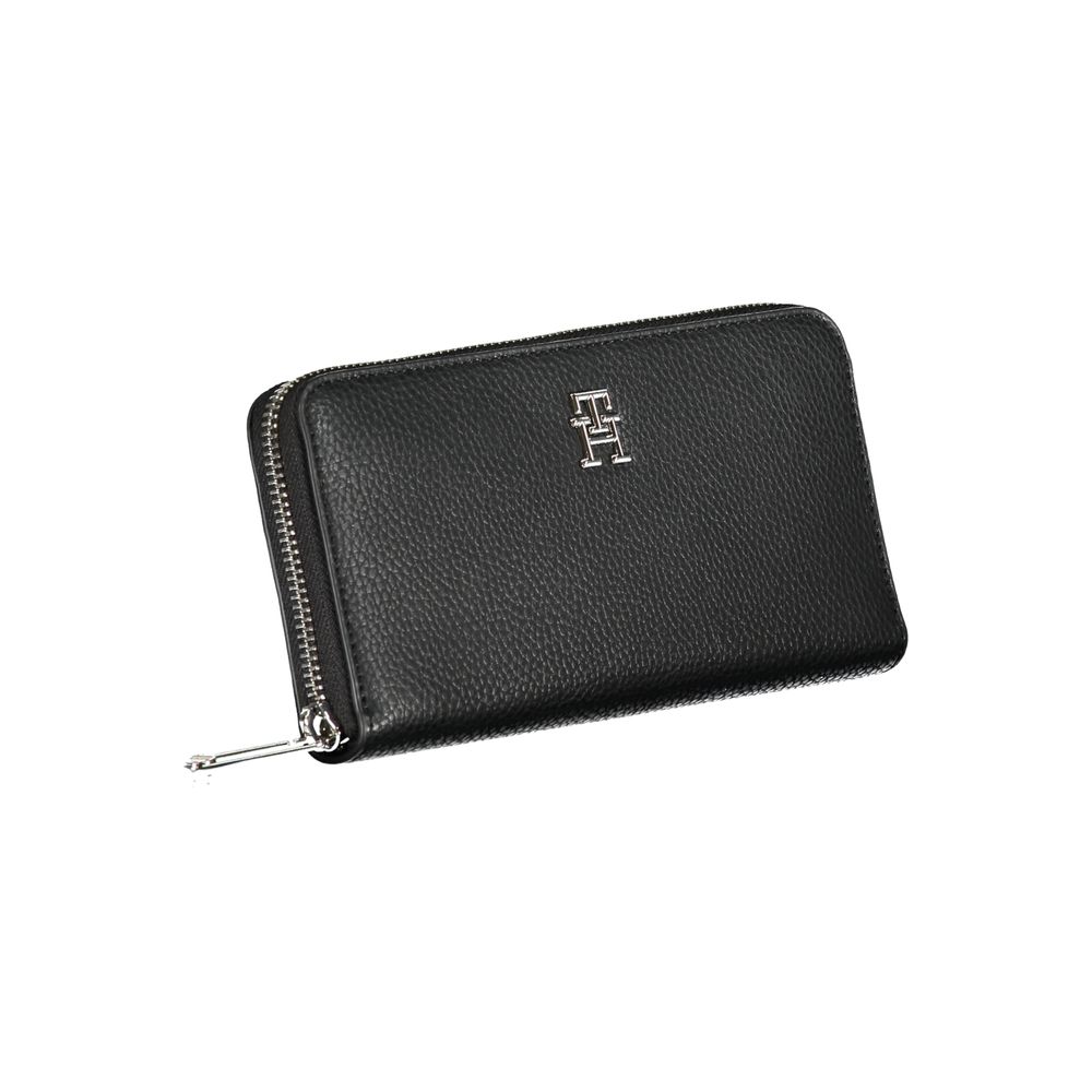 Tommy Hilfiger Sleek Black Multipurpose Wallet